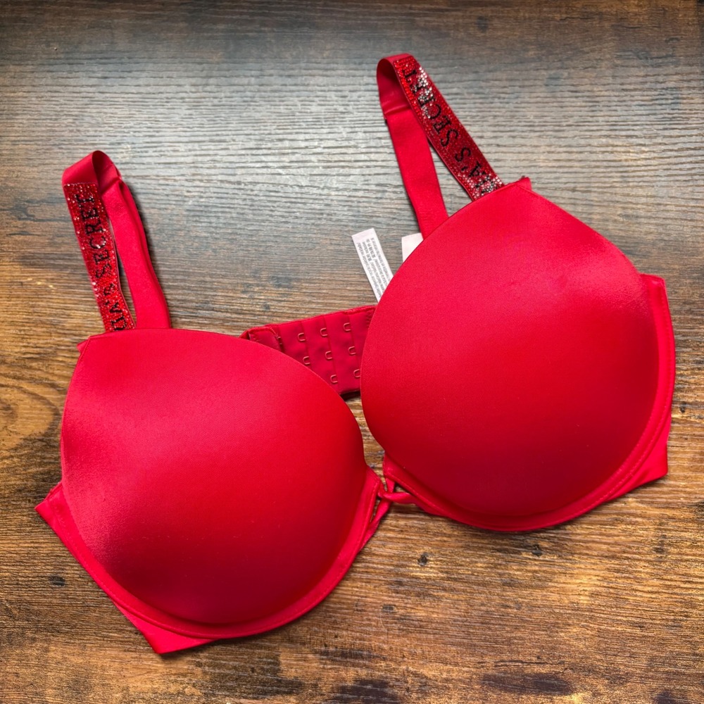 Victorias Secret Very Sexy Push Up Bra 36DD Red Rhinestone Logo Shine Strap